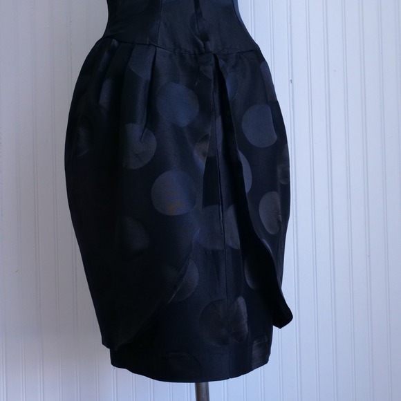 Fun 80s/90s Nipon Boutique giant polka dot monochromatic print black party dress - Picture 8 of 8